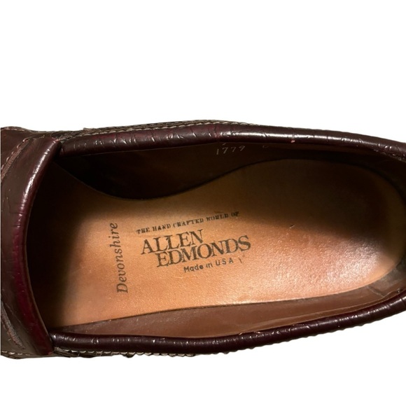 Allen Edmonds Devonshire Loafers Mens 9 Burgundy Leather Vibram Sole Kilt USA - Picture 3 of 10